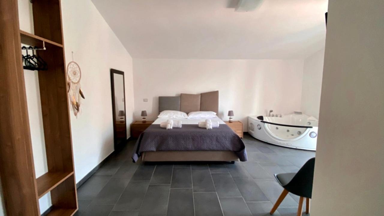 Bellona Habitat Luxury Suites מראה חיצוני תמונה
